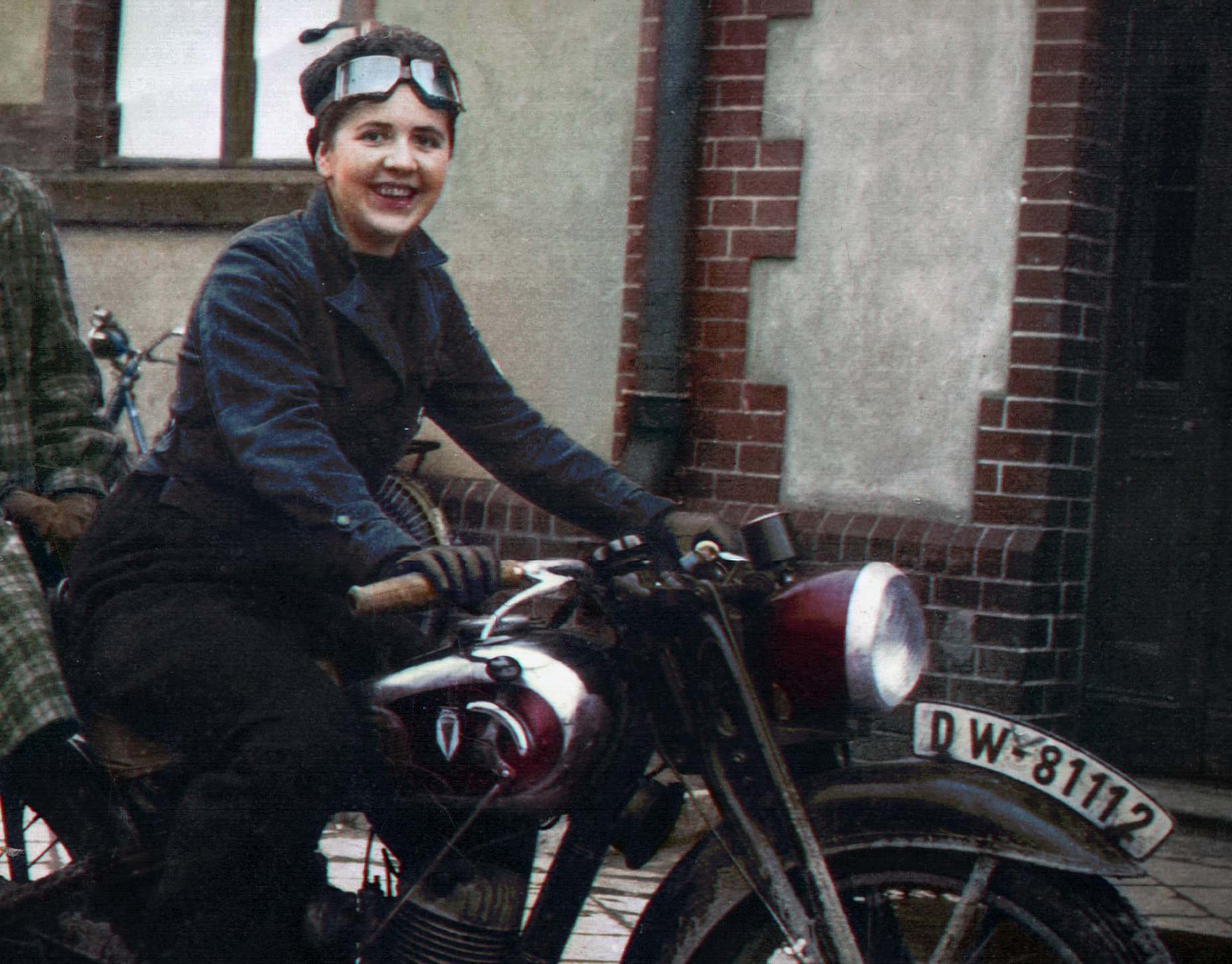 /img/2022/in-memoriam-henny.jpg /img/2022/in-memoriam-henny.jpg