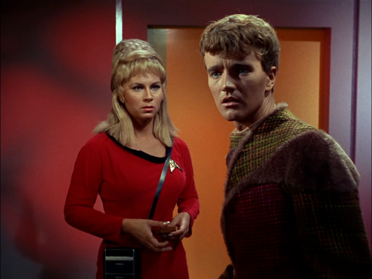 /img/2025/tos-s1-e2-01.jpg